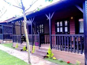 Exterior de los bungalows